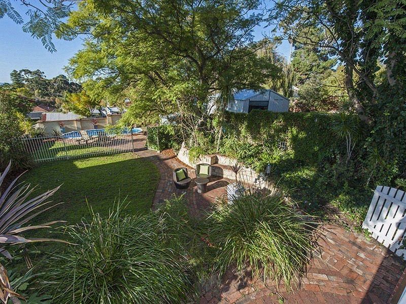 94 Canterbury Terrace, East Victoria Park WA 6101