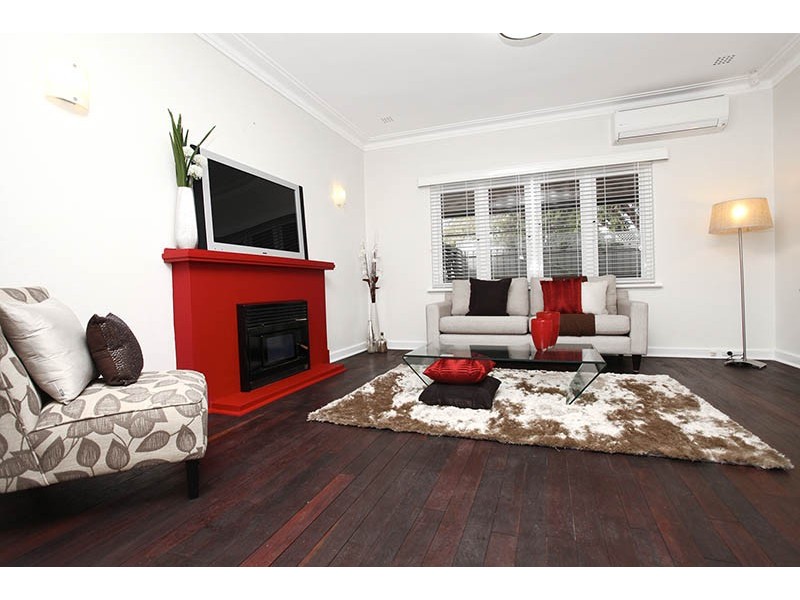 33 Beaconsfield Street, St James WA 6102