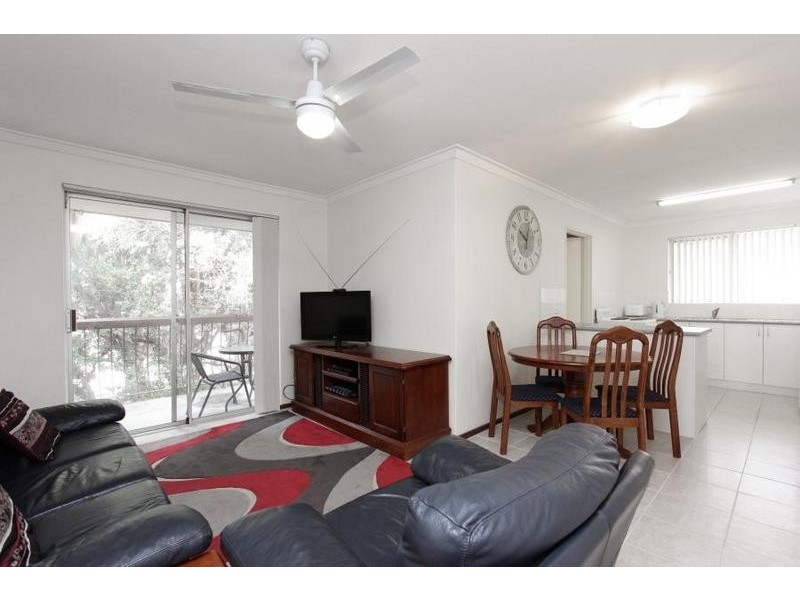 10/1047-1051 Albany Highway, St James WA 6102