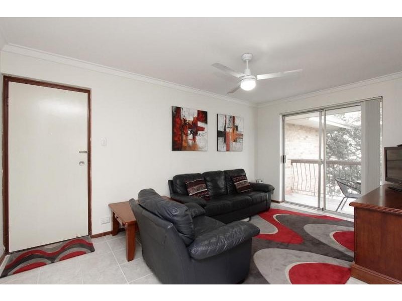 10/1047-1051 Albany Highway, St James WA 6102