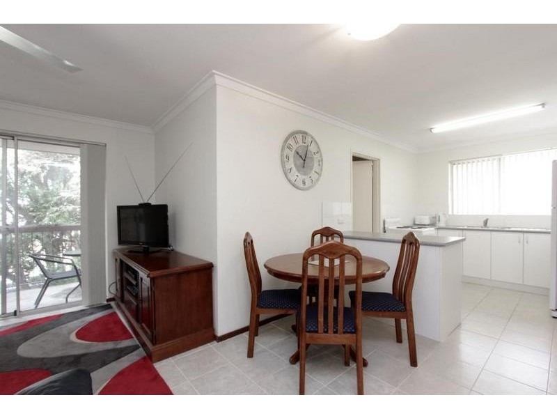 10/1047-1051 Albany Highway, St James WA 6102