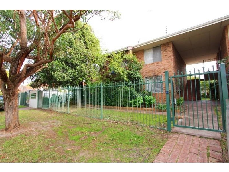 10/1047-1051 Albany Highway, St James WA 6102