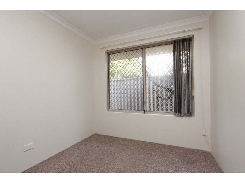 4/11 Ellam Street, St James WA 6102