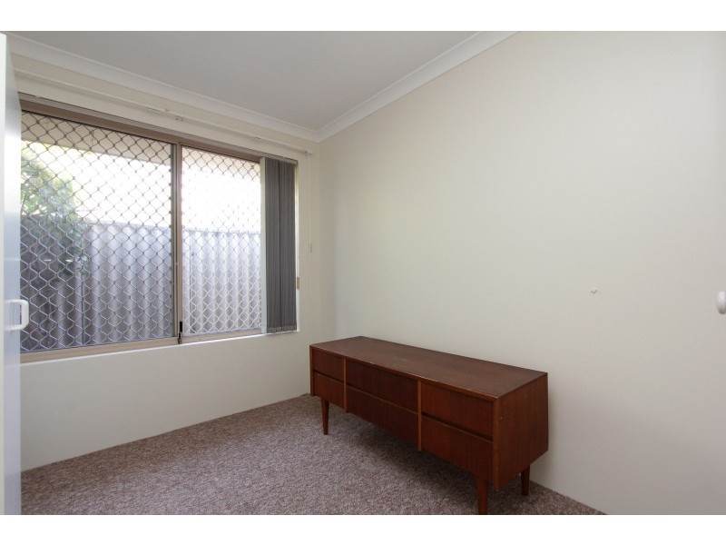 4/11 Ellam Street, St James WA 6102