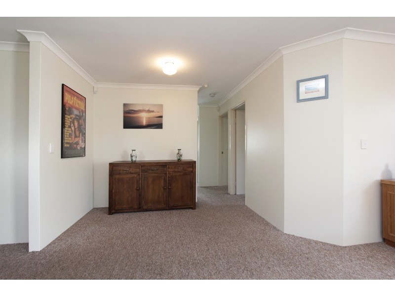 4/11 Ellam Street, St James WA 6102