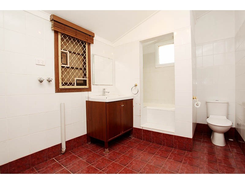 47 Hill View Terrace, St James WA 6102