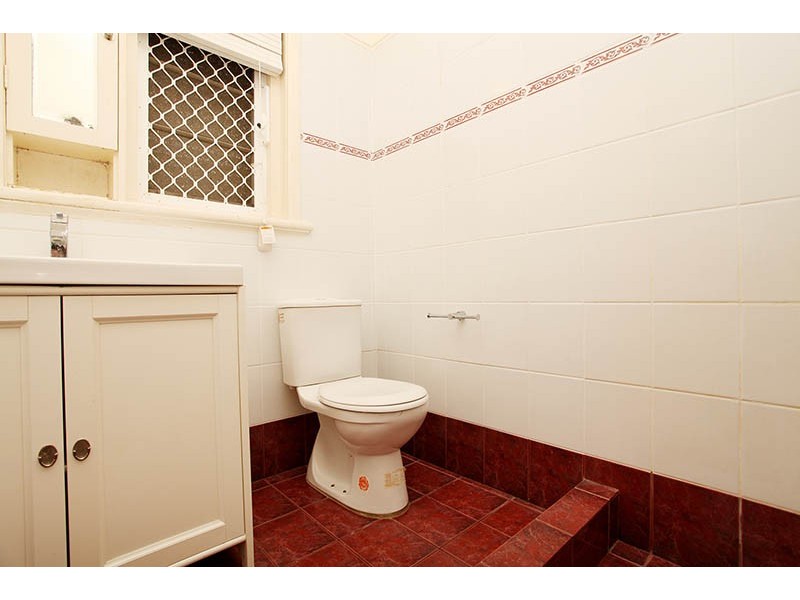47 Hill View Terrace, St James WA 6102