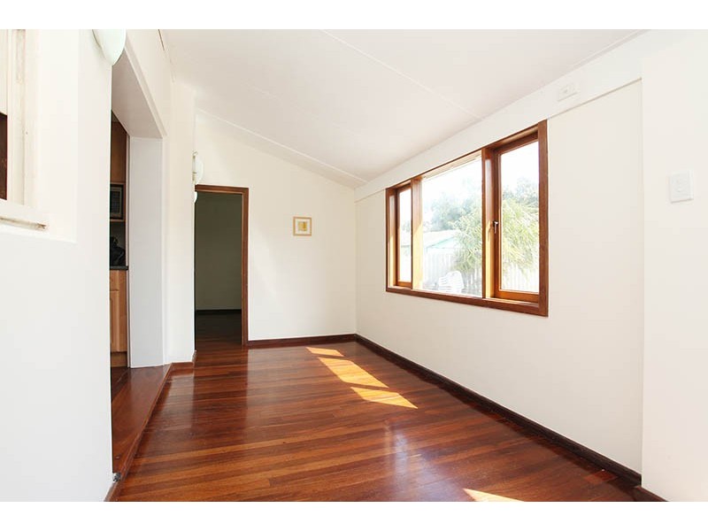 47 Hill View Terrace, St James WA 6102