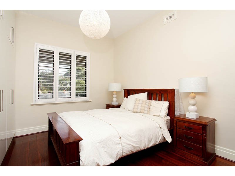 70 Carnarvon Street, East Victoria Park WA 6101