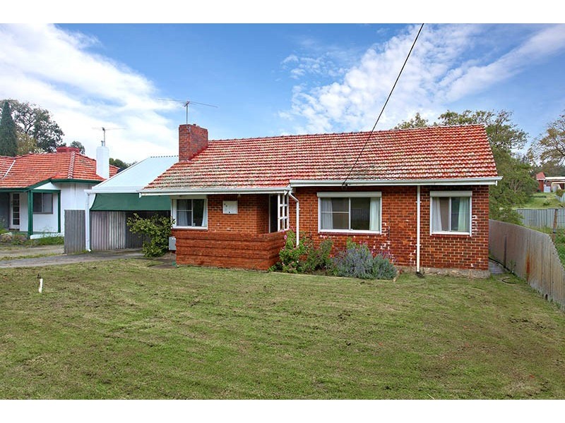 80 Hill View Terrace, St James WA 6102