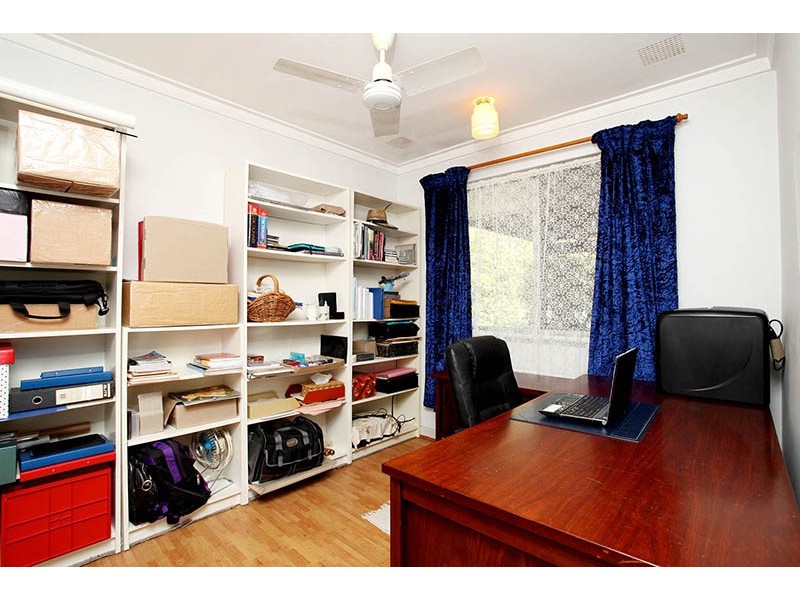 21 Harewood Street, Forrestfield WA 6058