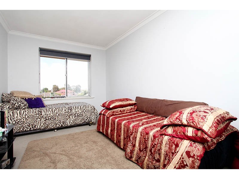 12/1051 Albany Highway, St James WA 6102