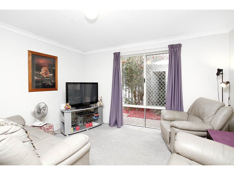 64 Walpole Street, St James WA 6102