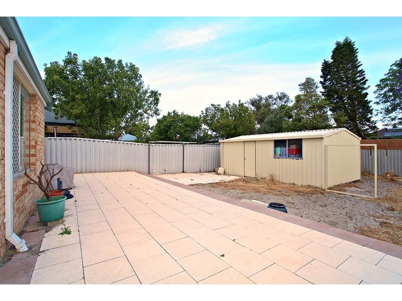 64 Walpole Street, St James WA 6102