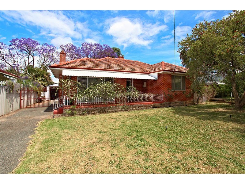 5 Bone Street, St James WA 6102