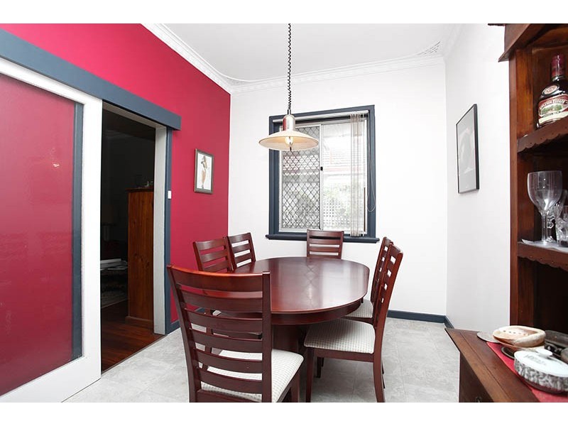 5 Bone Street, St James WA 6102