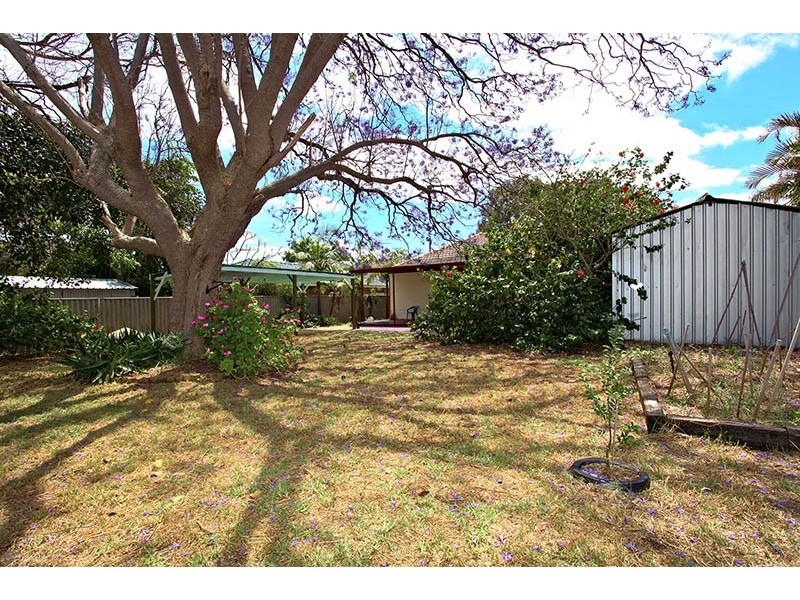 5 Bone Street, St James WA 6102