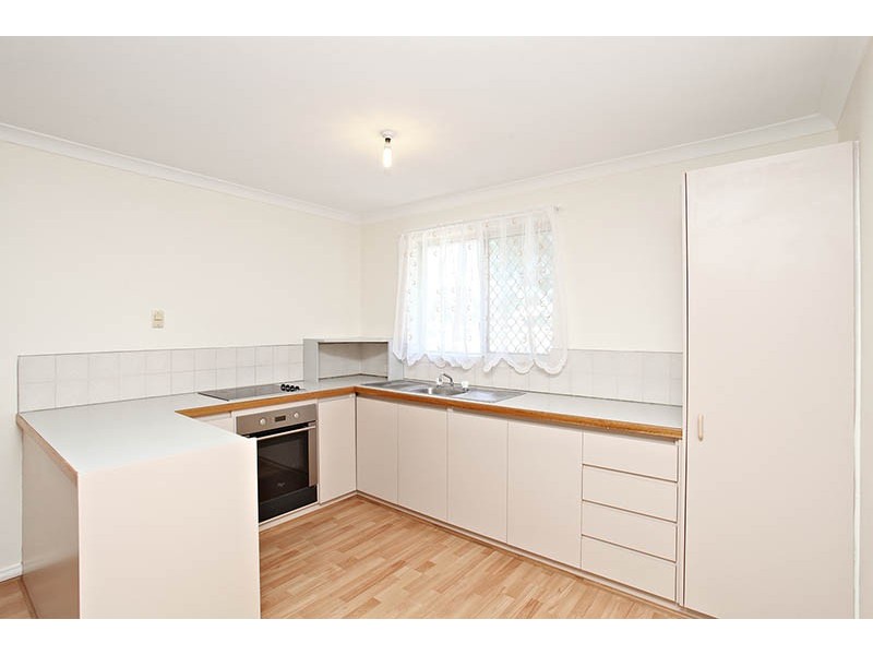 10/11 Norman Street, St James WA 6102