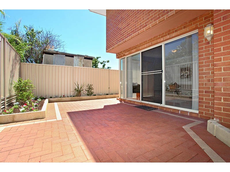 54D Lichfield Street, Victoria Park WA 6100