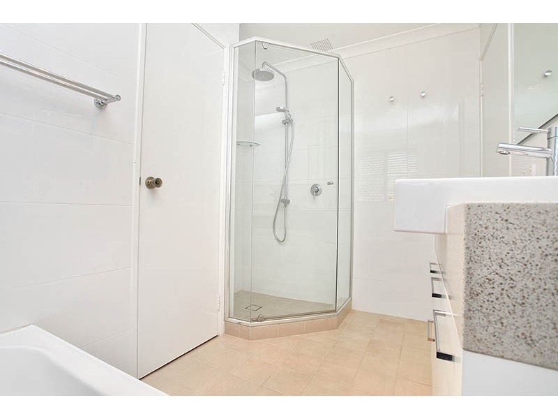 5B Palmerston Street, St James WA 6102