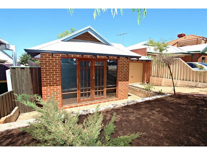 24 Camberwell Street, East Victoria Park WA 6101