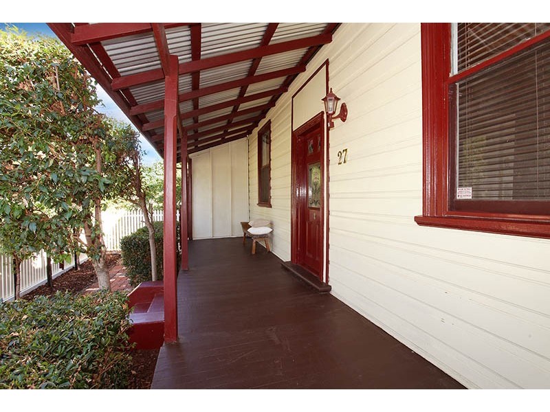27 Gloucester Street, Victoria Park WA 6100