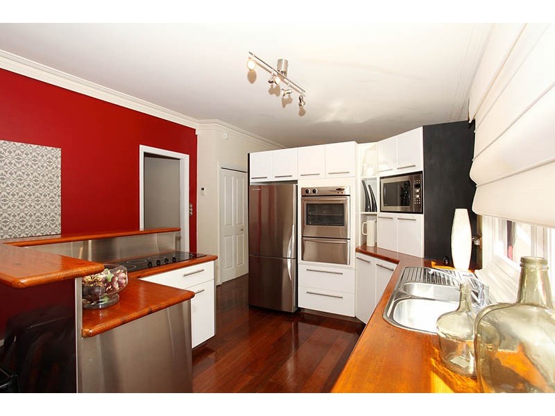 27 Gloucester Street, Victoria Park WA 6100