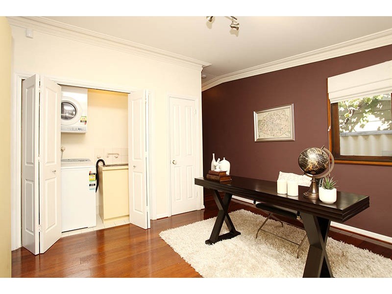 27 Gloucester Street, Victoria Park WA 6100