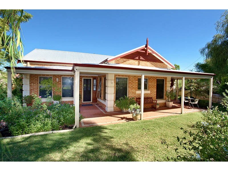 2 Pinedale Street, East Victoria Park WA 6101