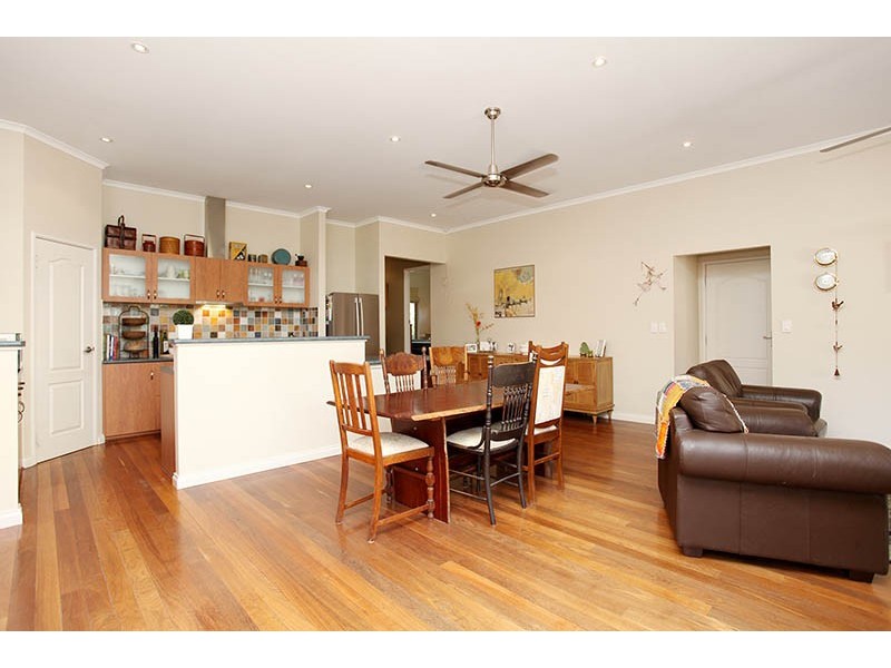 2 Pinedale Street, East Victoria Park WA 6101