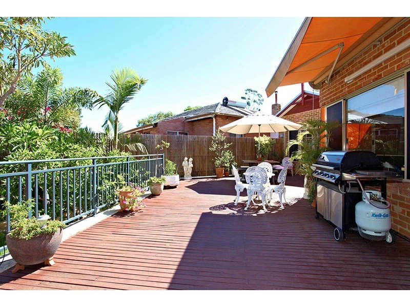 2 Pinedale Street, East Victoria Park WA 6101