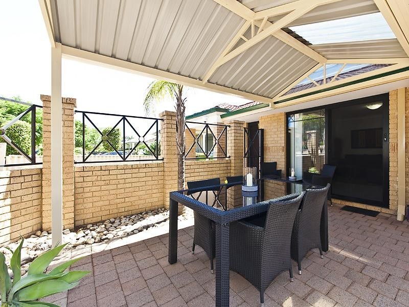 1/38 Norman Street, St James WA 6102