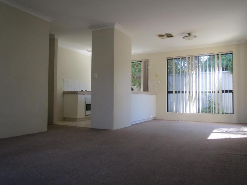 3/7 Holder Street, St James WA 6102