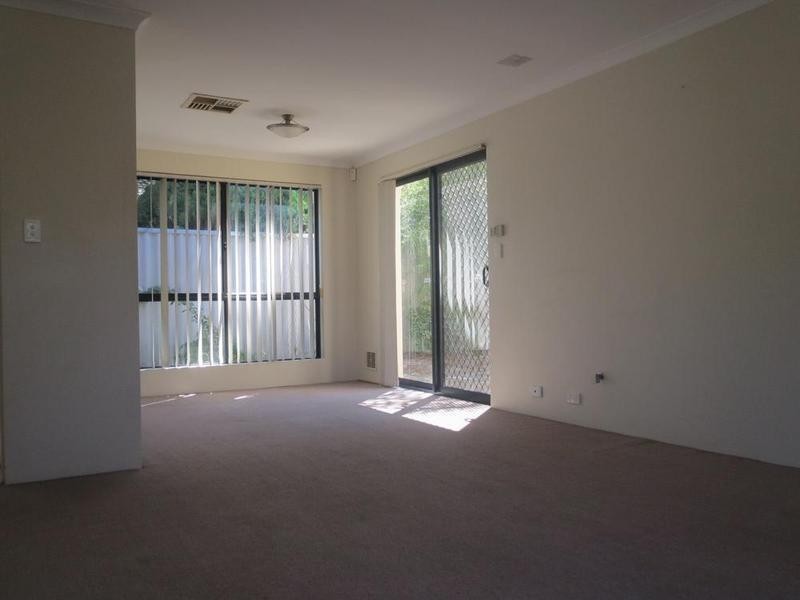 3/7 Holder Street, St James WA 6102