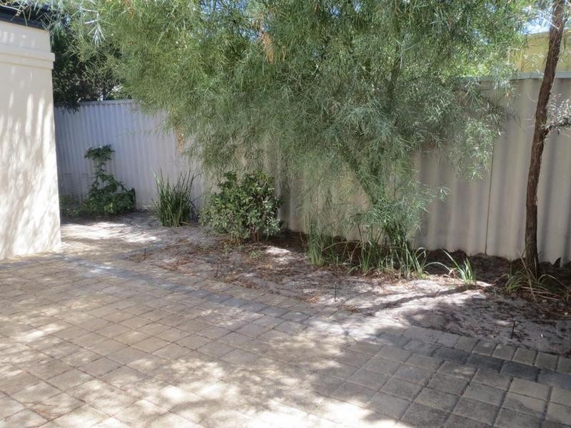 3/7 Holder Street, St James WA 6102