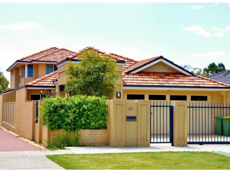 42 Conochie Crescent, Manning WA 6152