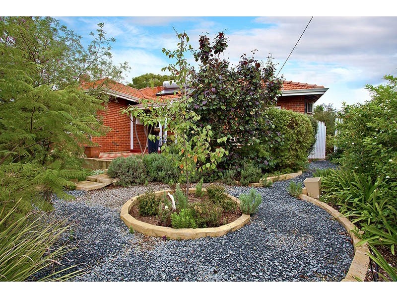 11 Bone Street, St James WA 6102