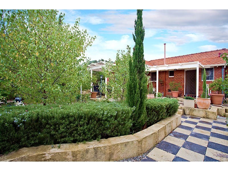 11 Bone Street, St James WA 6102