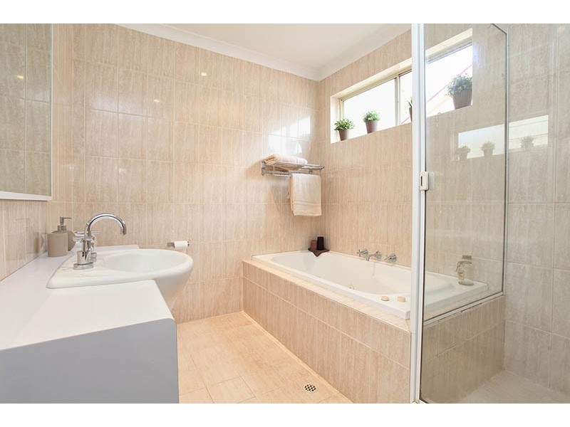 65C Sunbury Road, Victoria Park WA 6100