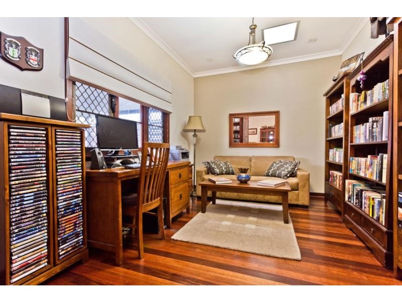 11 Sleight Street, St James WA 6102