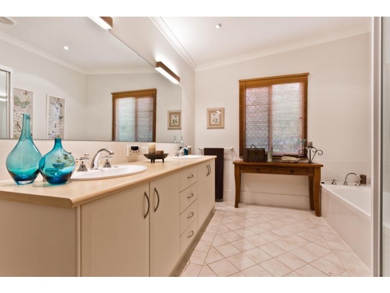 11 Sleight Street, St James WA 6102