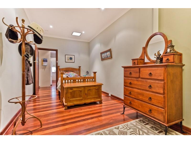 11 Sleight Street, St James WA 6102