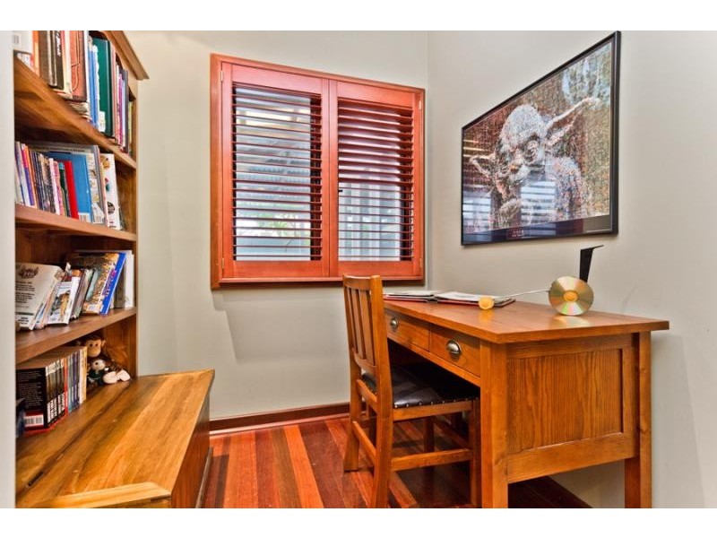 11 Sleight Street, St James WA 6102