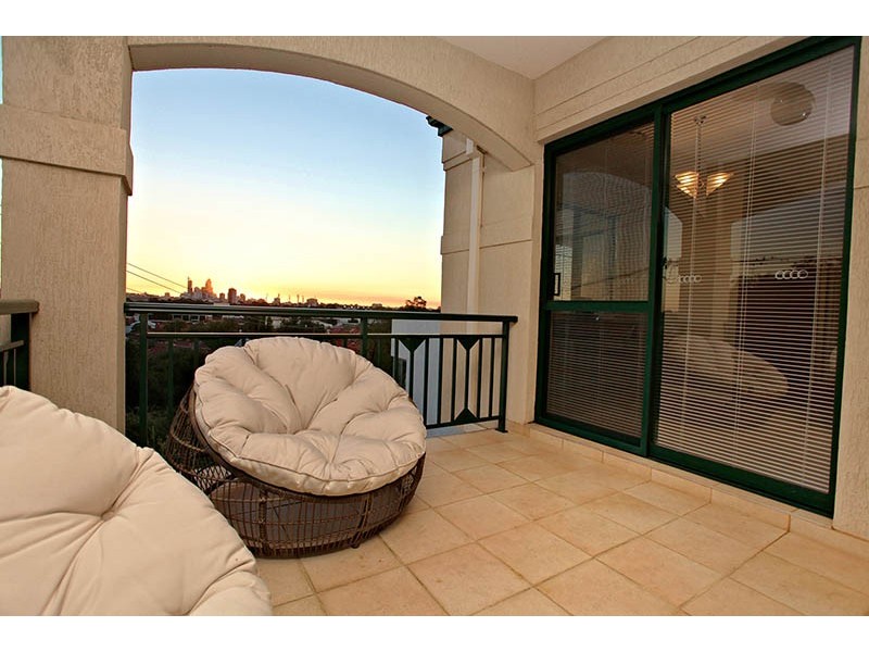 8A Teague Street, Burswood WA 6100