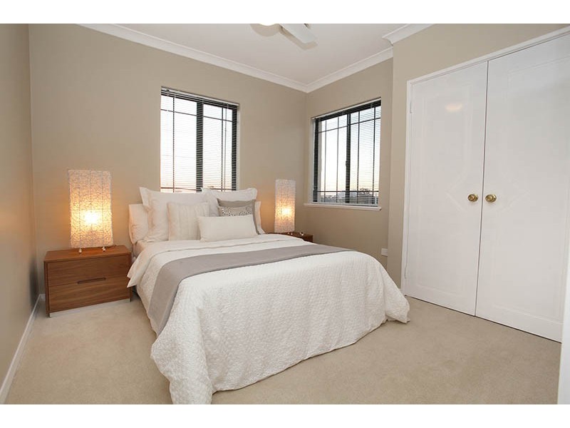 8A Teague Street, Burswood WA 6100