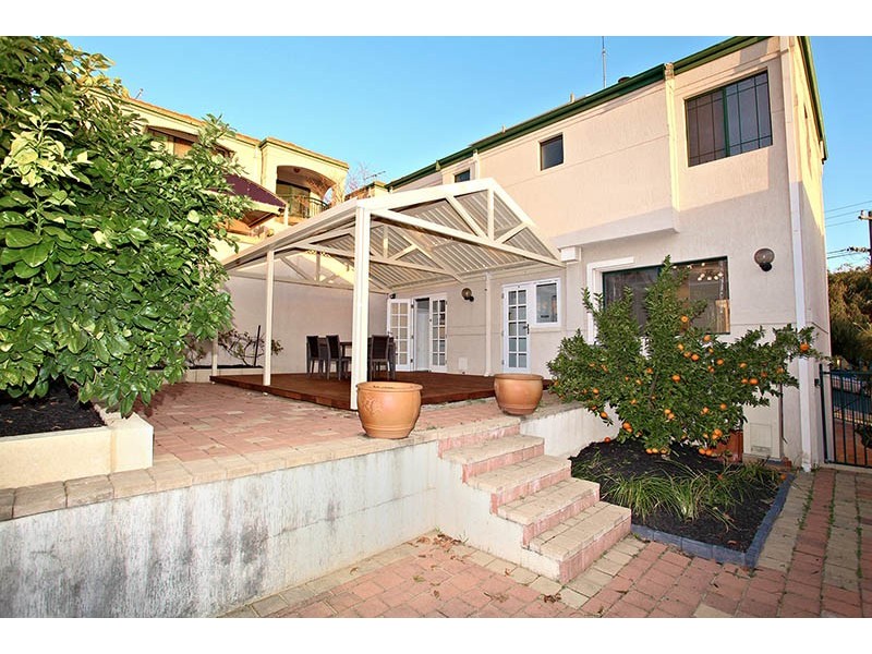 8A Teague Street, Burswood WA 6100