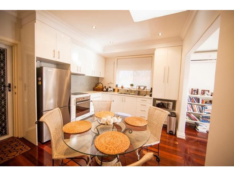 16 Alvah Street, St James WA 6102