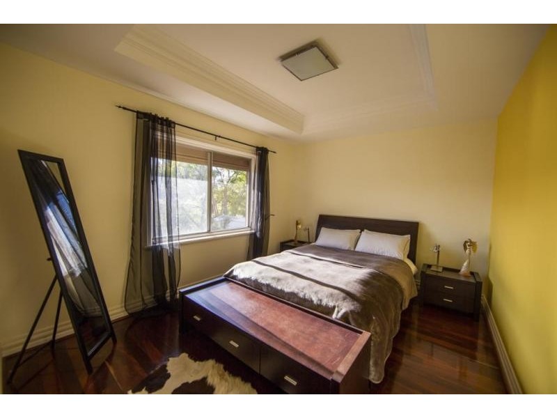 16 Alvah Street, St James WA 6102