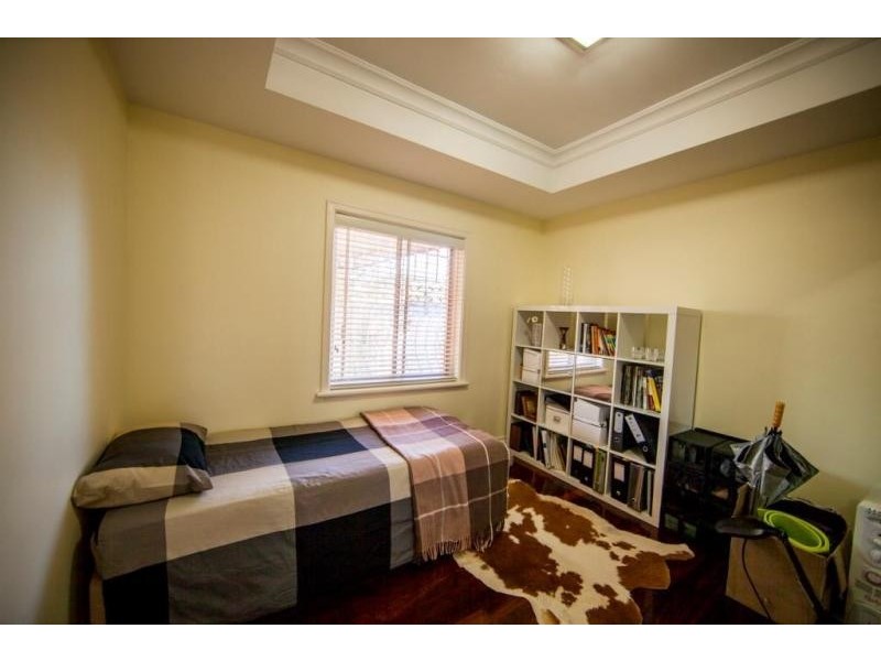 16 Alvah Street, St James WA 6102