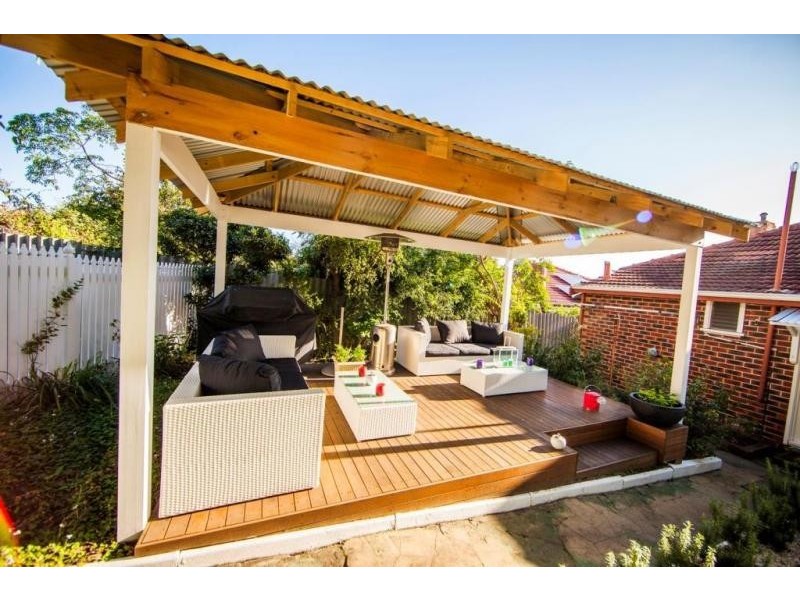16 Alvah Street, St James WA 6102